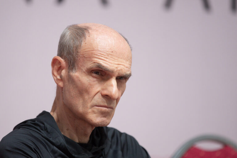 CTP îl critică pe Donald Trump și spune că „România trebuie să se pregătească pentru niște timpuri negre”: „Ne întoarcem la o ordine internațională tribală”