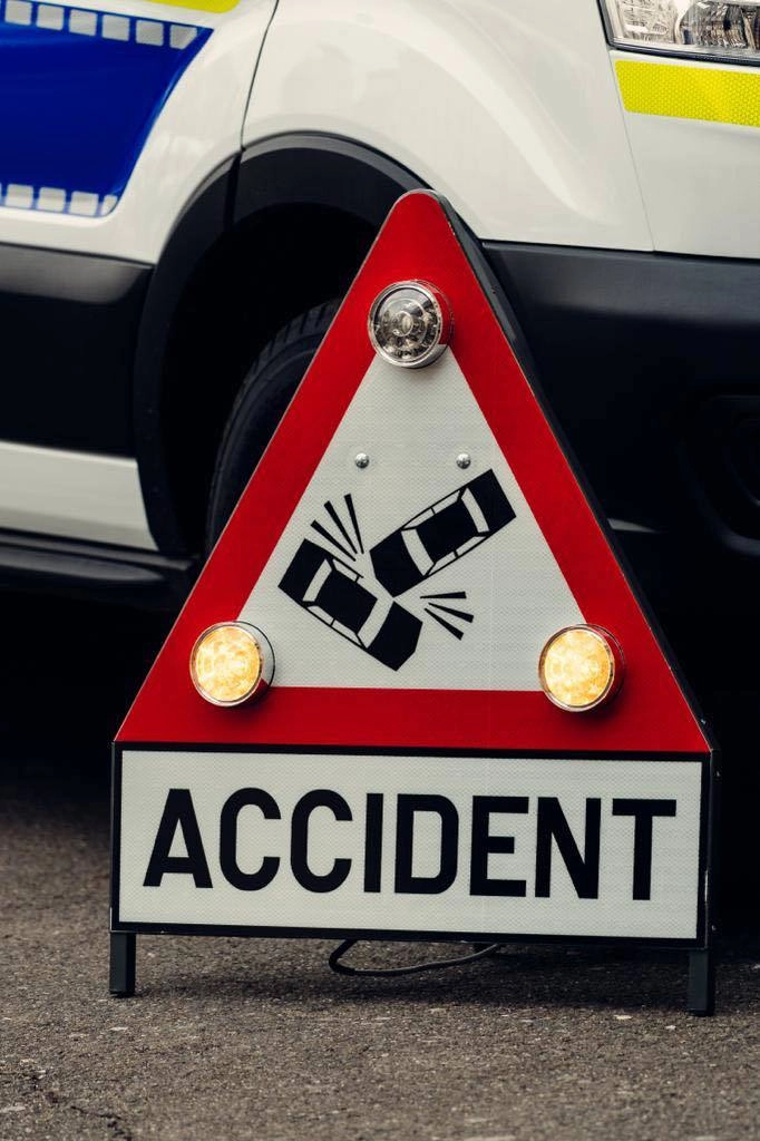 Accident grav la Azuga: Opt persoane rănite, dintre care trei copii