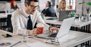 Ce înseamnă salarii „mici” și „mari” pentru români și ce meserii le aduc venituri decente