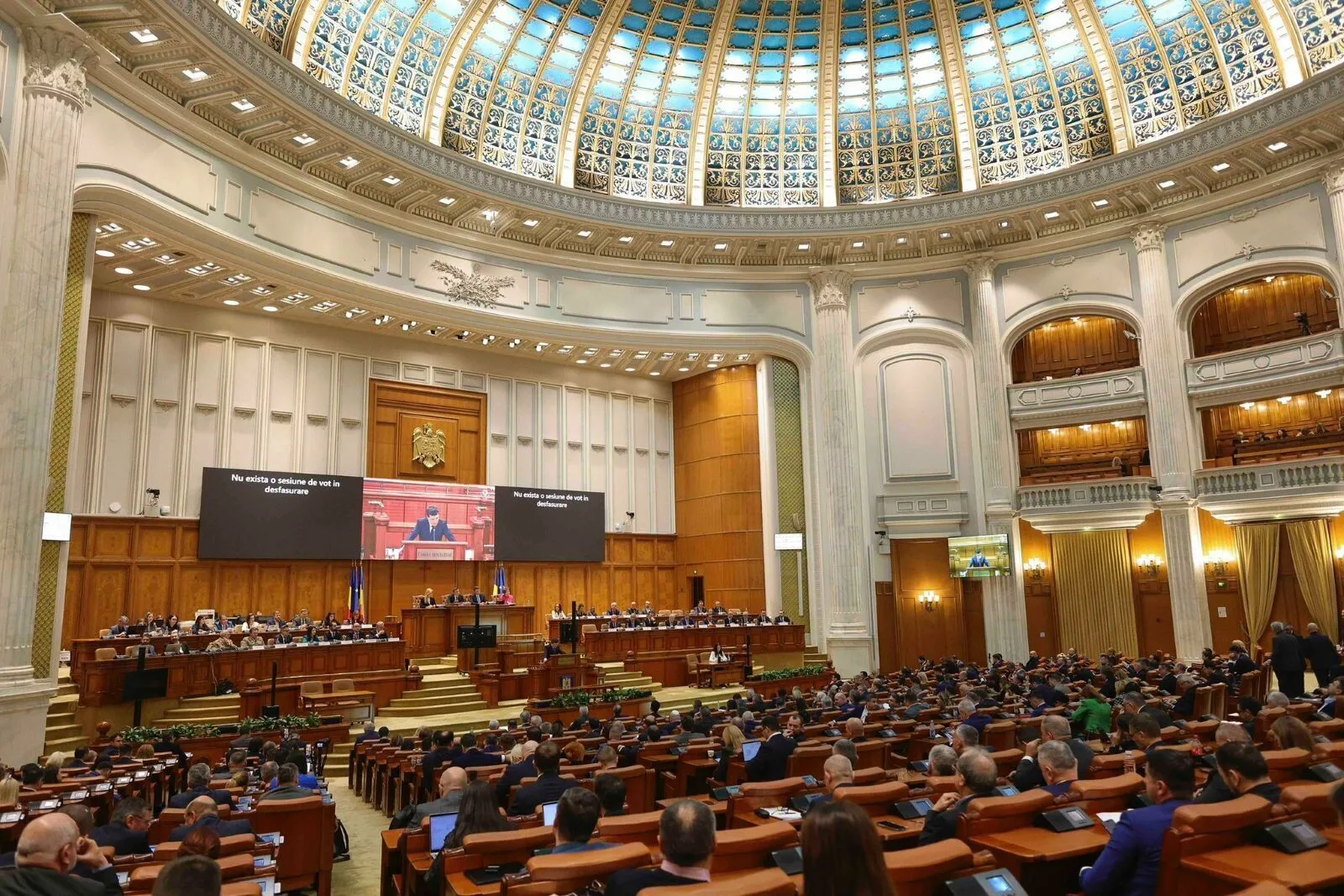 Președintele Nicușor Dan anunță că a promulgat legea care îi obligă pe parlamentari să-și declare întâlnirile: „Un element cheie în îndeplinirea standardelor OCDE”