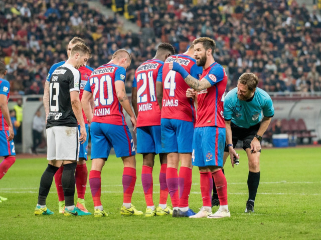 Un fost campion al României a povestit cum s-a transferat la FCSB! Șumudică, implicat: ”Dacă soția ta pleacă la vecinul”