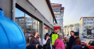 Alimentarea cu apă se reia la Moreni, de miercuri seara: poate fi folosită doar pentru igiena toaletei