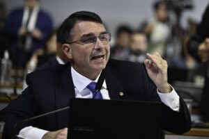Jair Bolsonaro își susține fiul în viitoarele alegeri prezidențiale din Brazilia. Mesaj transmis din închisoare