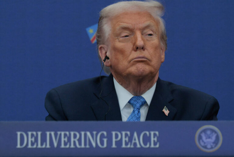 Donald Trump critică amenda primită de Elon Musk și acuză Europa că „se îndreaptă în direcții foarte rele”. „Trebuie să fie foarte atentă”
