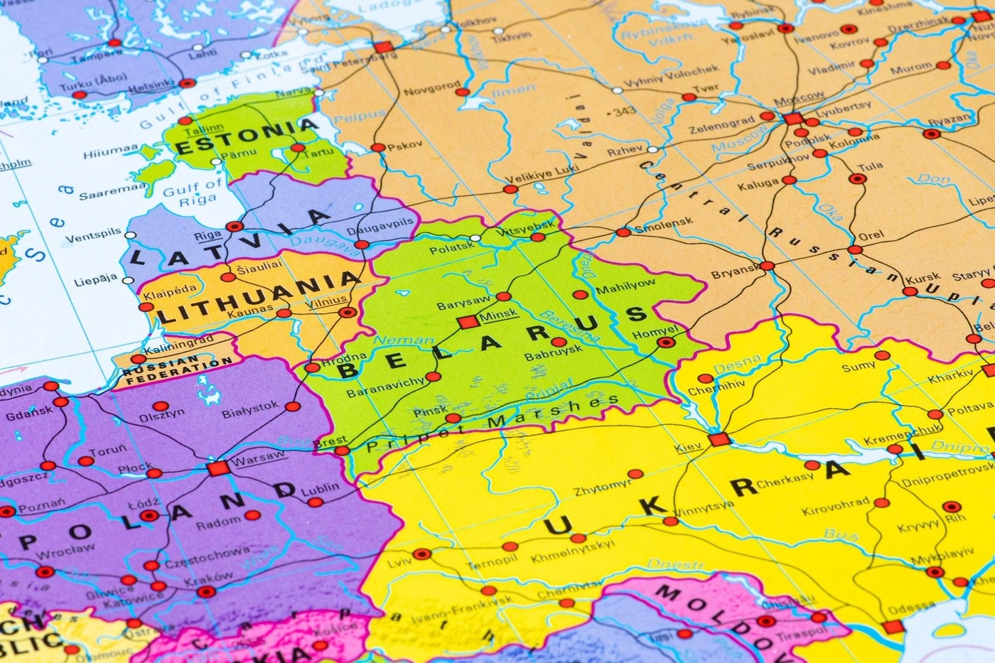 Peste 180 de migranţi au trecut graniţa în Polonia printr-un tunel secret din Belarus