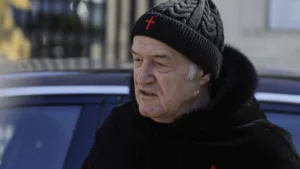 Gigi Becali oferă o sumă uriașă de bani unor români, după ”minunea” din FCSB