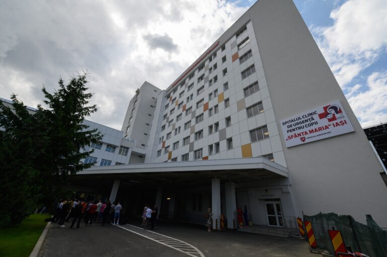 Apă contaminată la Spitalul de Copii din Iași. Bacteria Piocianic, descoperită în valori peste pragul de referință admis / Ministrul Sănătății merge la fața locului