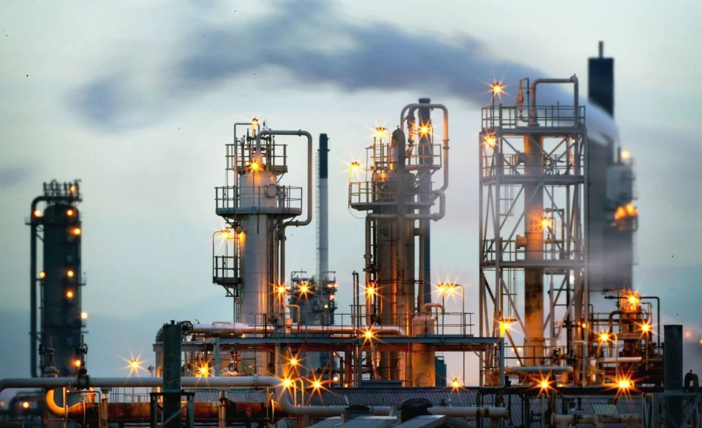 Veniturile lunare ale Rusiei din petrol şi gaze, aproape de cel mai scăzut nivel din august 2020