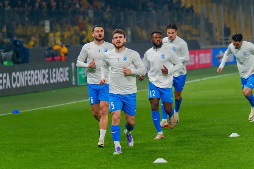 Oltenii ratează play-off-ul. AEK Atena -2, în ultima rundă a grupei Conference League. Învinși în prelungiri