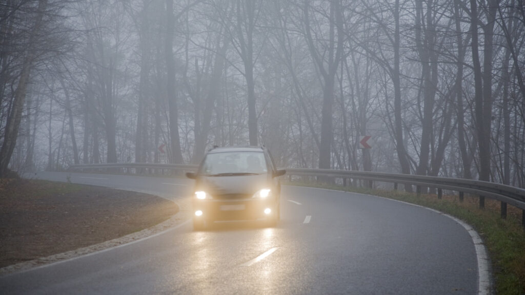 Vremea de azi, 21 decembrie. Ceață și burniță în mai multe regiuni, temperaturi peste normalul perioadei