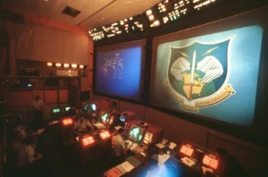 Cum a ajuns o instituție militară din SUA să anunțe anual unde este sania lui Moș Crăciun