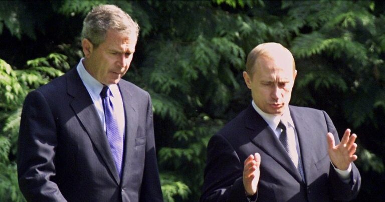 Stenograme explozive: când l-a avertizat Putin pe Bush că Ucraina va declanșa o confruntare de durată
