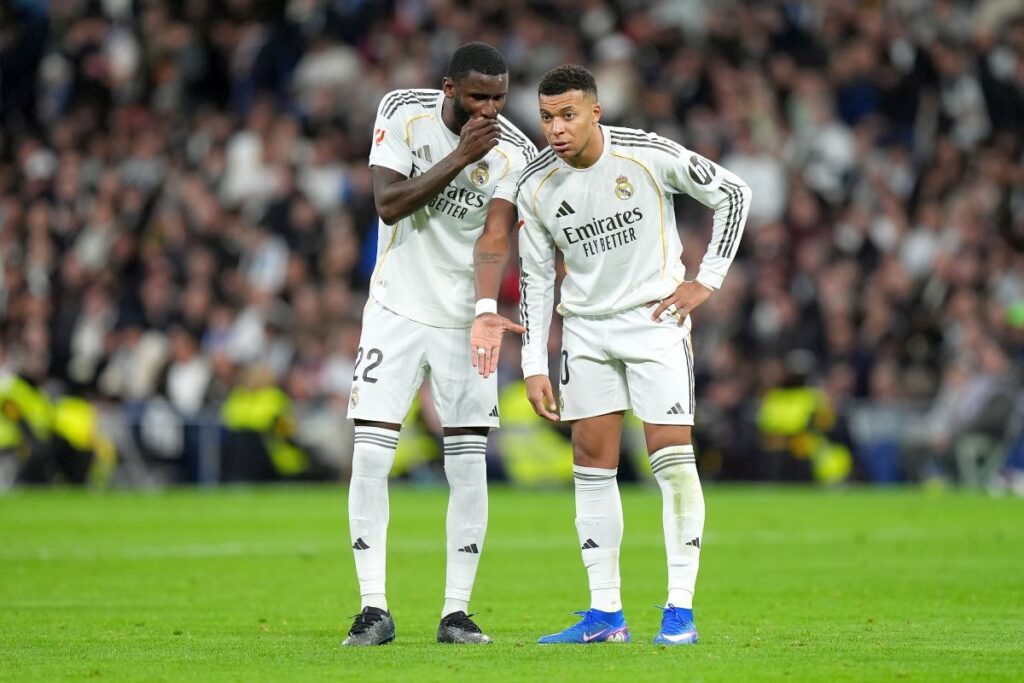 Chelsea și PSG au intrat în cursa pentru transferul jucătorului de la Real Madrid