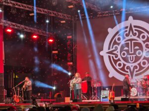 VIDEO Mesaj legat de justiție la concertul de la Târgul de Crăciun din Piața Constituției