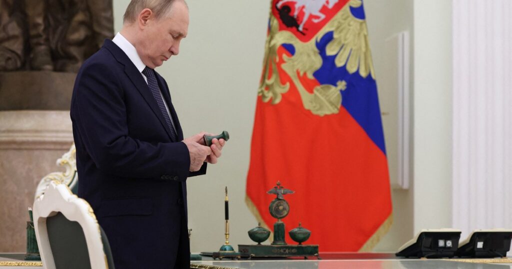 Cum a reușit Putin să-și controleze oligarhii folosindu-se de sancțiunile occidentale: mai bogați, dar mai supuși