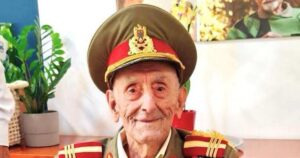 A murit veteranul de război Ion Vasile Banu. Decorarea acordată de Nicușor Dan, contestată din cauza trecutului militar