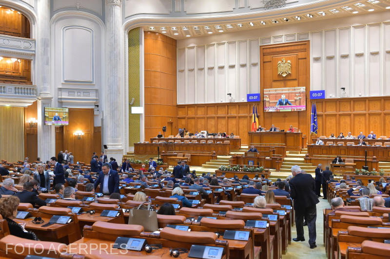 Proiect pentru eliminarea pensiilor speciale ale primarilor, viceprimarilor, preşedinţilor şi vicepreşedinţilor consiliilor judeţene