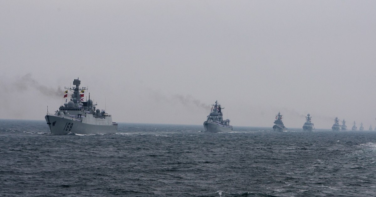 China continuă exercițiile militare cu foc real în jurul Taiwanului și simulează un blocaj al insulei