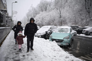 Ce temperaturi vor fi în primele zile din 2026. Șefa ANM anunță când vom avea „o zi autentică de iarnă”: „Se poate forma un strat consistent de zăpadă”