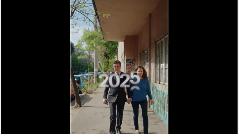 Nicușor Dan, mesaj video în prima zi a anului 2026. Printre imagini: Cu soția și la tuns