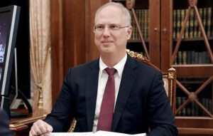 Oamenii lui Putin se întrec în ironii la adresa Europei după amenințările recente ale lui Trump