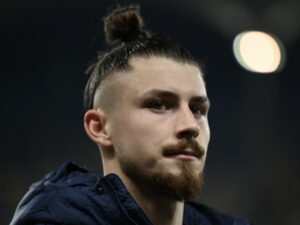Lovitură de teatru: Tottenham a dat răspunsul la oferta primită pentru Radu Drăgușin!