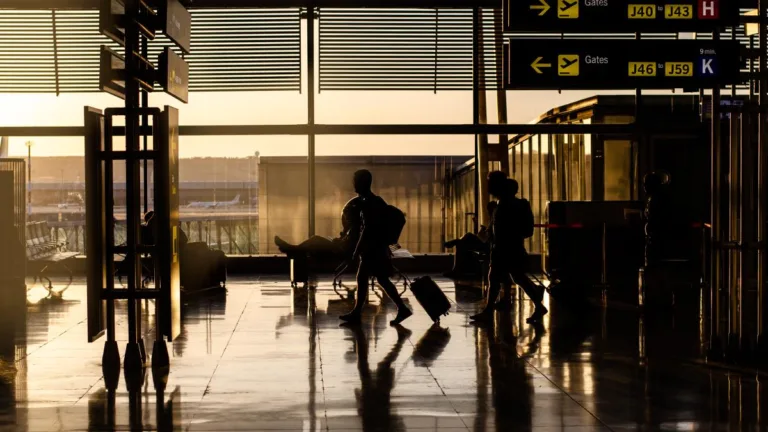 Anulare zbor, aeroport paralizat: Cazul Atena