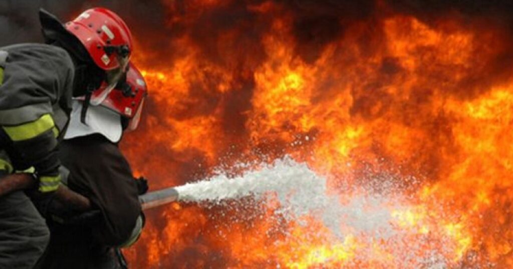 Adolescent de 16 ani, ars de viu într-un incendiu, în județul Brașov