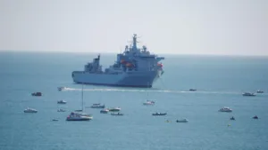 Ucraina susține că două nave de transport au fost lovite de drone rusești lângă un port ucrainean