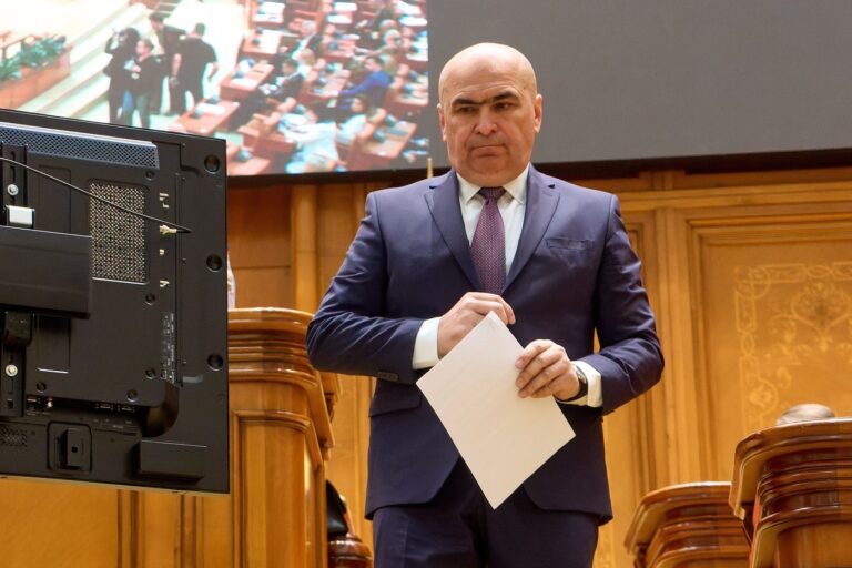 Ilie Bolojan, prima reacție la acuzațiile aduse lui Radu Marinescu: „Plagiatul este o formă de furt”. În ce condiții ministrul Justiției își va pierde funcția