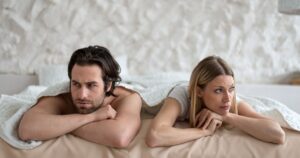 De ce fug bărbații când relația devine serioasă