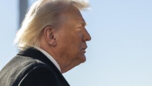 Câți bani ar putea plăti Trump pentru Groenlanda: De teamă, locuitorii insulei au probleme cu somnul, susțin oficialii groenlandezi