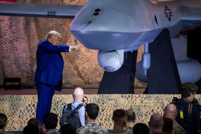 Intervenția salvatoare „de ultim moment” pentru regimul de la Teheran. Cine l-a convins pe Trump să renunțe la ofensiva militară