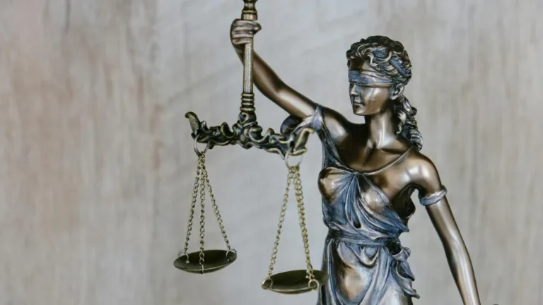 ÎCCJ, decizie definitivă pentru procurorul Bogdan Pîrlog