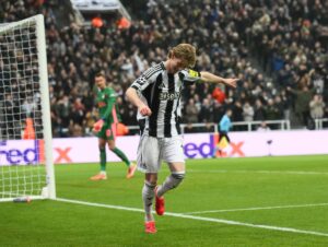 Sub ochii lui Dennis Man, a egalat recordul legendarului Alan Shearer