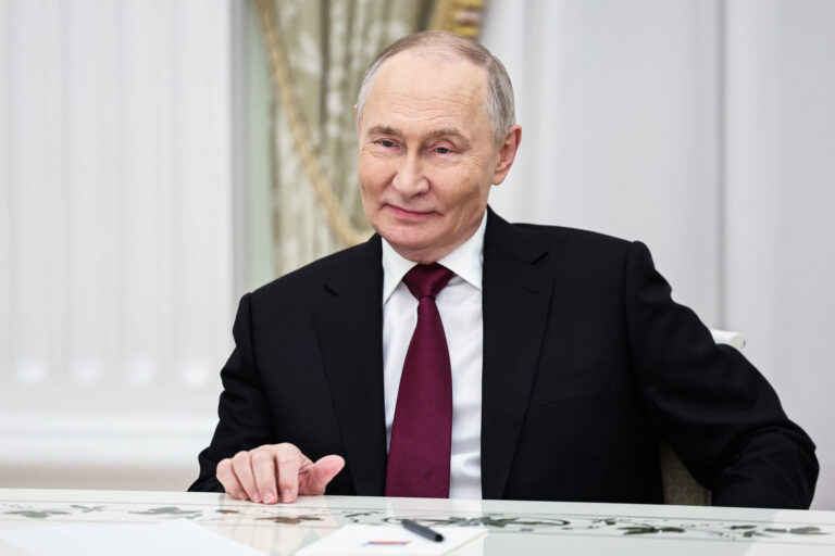 Trump spune că Putin a acceptat invitaţia sa în „Consiliul pentru Pace”. Dar cum vrea liderul de la Kremlin să plătească „biletul de intrare”