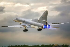 Anunț făcut imediat după ce Putin i-a primit pe emisarii americani: Bombardiere strategice rusești Tu-22M3 și avioane de vânătoare, misiune de 5 ore