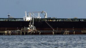 Venezuela deschide sectorul petrolier către companii private. Legea a trecut de prima lectură