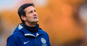 Secretele lui Cristi Chivu, din spusele unei legende: „Îl ascult când le vorbește băieților, ajunge imediat la ei!”