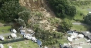 Tragedie în Noua Zeelandă: turiști dispăruți după ce o zonă de camping a fost înghițită de o alunecare de teren