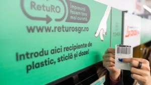 Atac în bandă la un aparat RetuRo din Bistrița: 7 copii l-au jefuit pe un minor de voucherele SGR