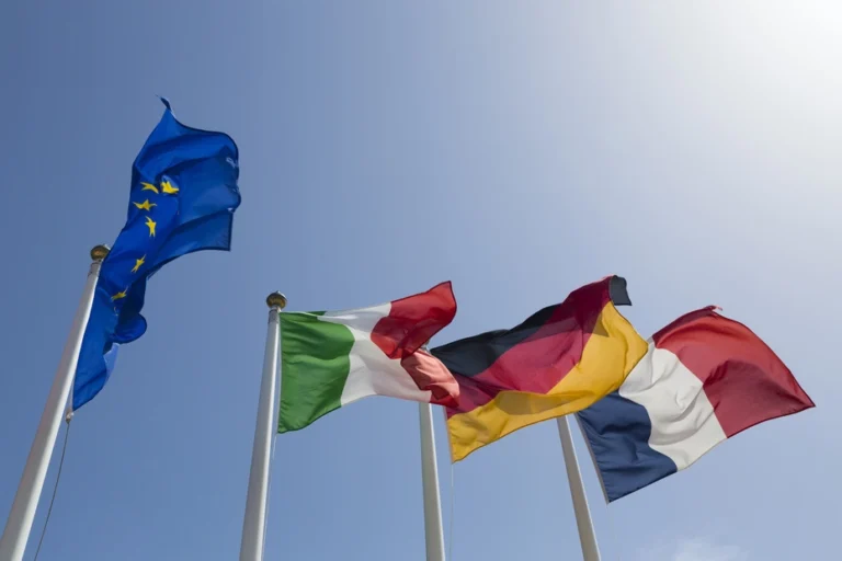 Se prefigurează o ruptură între Franța și Germania