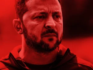 Reacția furibundă a lui Zelenski, după atacul rusesc cu drone asupra unui tren de pasageri în regiunea Harkov