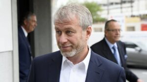 Deutsche Bank a fost percheziționată într-o anchetă de spălare de bani, legată de companiile lui Abramovici