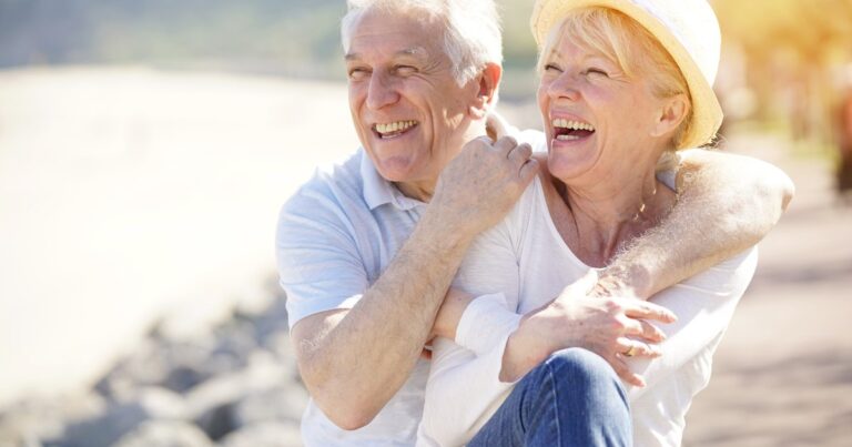 Pensionarii au aflat cea mai bună destinație europeană pentru retragere: climă caldă, mâncare sănătoasă, case ieftine și servicii medicale