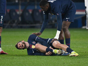 Cât va lipsi Kvaratskhelia de la PSG, după accidentarea ”horror” din Liga Campionilor