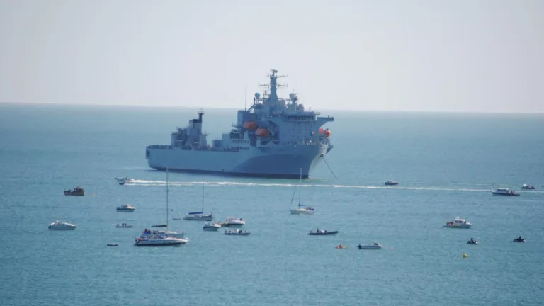 Marina americană își întărește prezența militară în Orientul Mijlociu