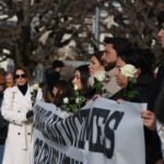 Marș al tăcerii în Elveția după tragedia din Crans-Montana. Sute de oameni cer „justiție și adevăr” pentru copiii morți. FOTO