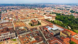 Orașul italian unde iarna se trăiește altfel. De ce februarie este luna ideală pentru un city break