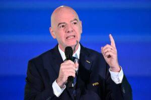 Gianni Infantino dinamitează fotbalul internațional și cere ca Rusia să fie reprimită în competiții